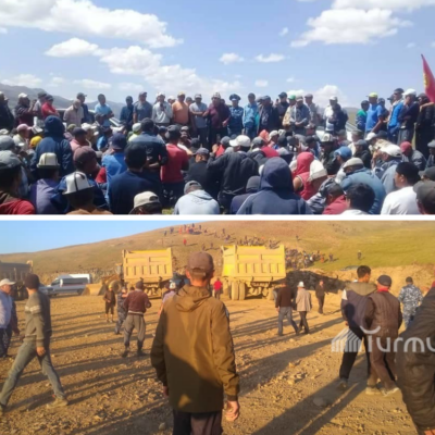 Les habitants des environs envahissant le site de la mine de Solton-Sary