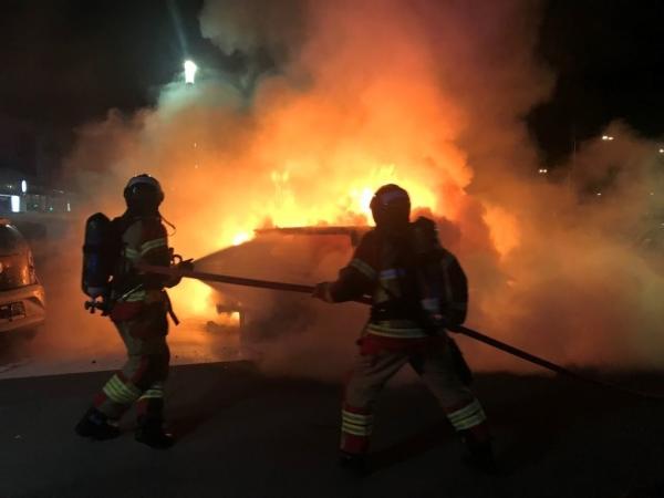 Voitures incendiées chez AMAG, premier importateur de VW en Suisse