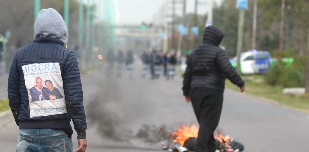 Les affrontements à La Plata