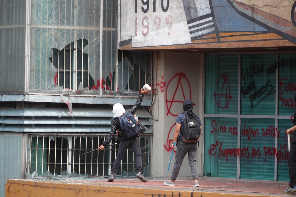 Affrontements à l'Université du Mexique