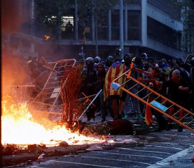 Barricade à Barcelone vendredi 18 octobre 2019