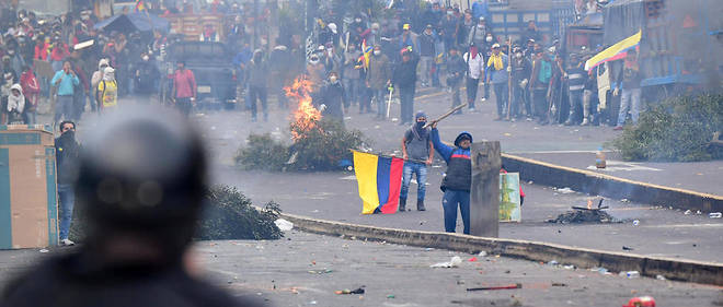 manifestation et état d'exception en Equateur