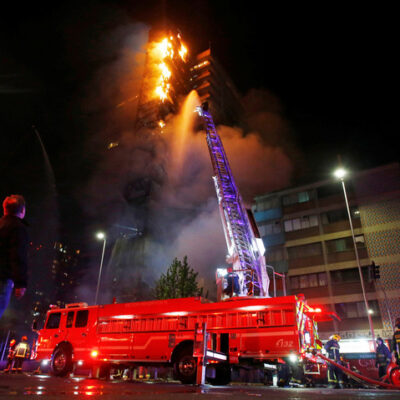 Le siège d'ENEL en feu