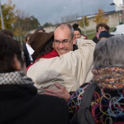 Vincenzo à sa sortie de la prison de Rennes