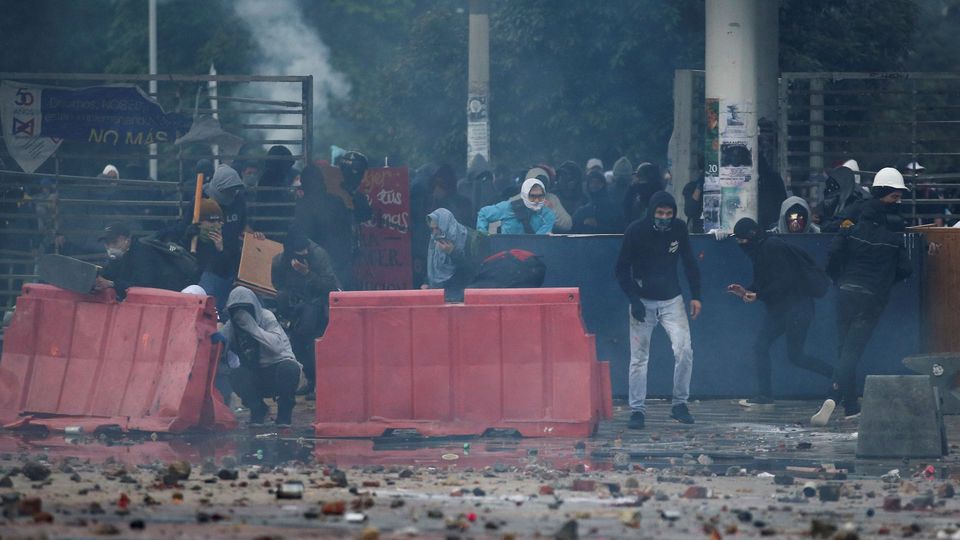 Des manifestant·es contre le gouvernement Duque à Bogota, le 21 novembre.