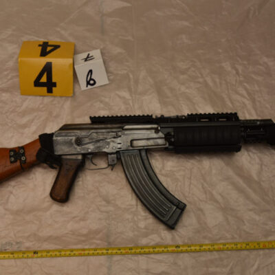 Une des Kalachnikov prétendument saisie par la police