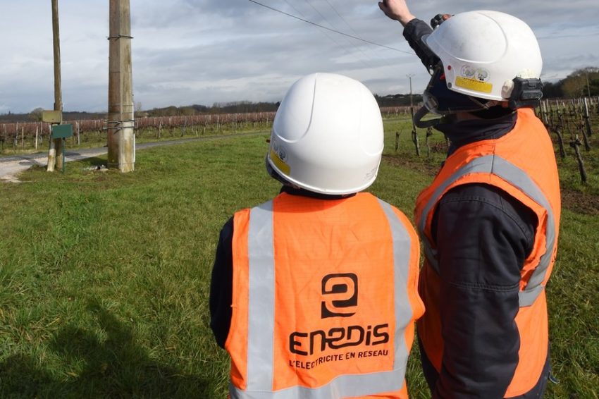 Deux militants syndicaux en garde à vue pour voir coupé l'électricité dans une entreprise