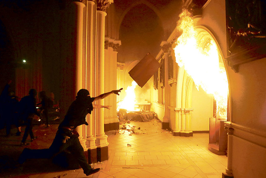 La mise à feu de l'église