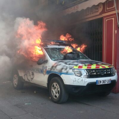 Voiture de police municipale incendiée le 7 septembre à Montpellier lors de l'acte 43 des gilets jaunes
