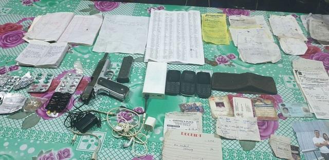 Les effets trouvés sur Eduardo Lembang Arnado