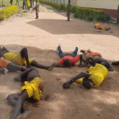 Des prisonniers ougandais blessé lors de la révolte