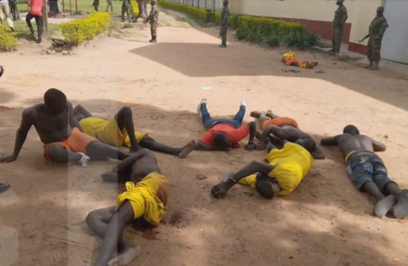 Des prisonniers ougandais blessé lors de la révolte