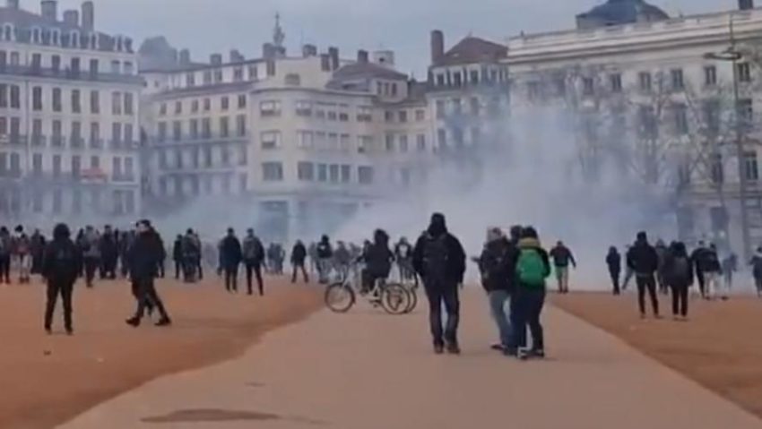 Lacrymogèjnes à Lyon