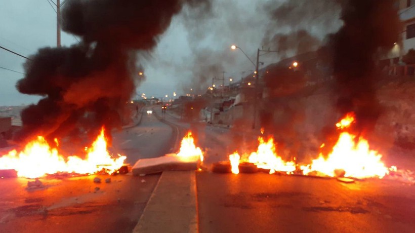 Deux militants condamnés pour avoir érigé une barricade 