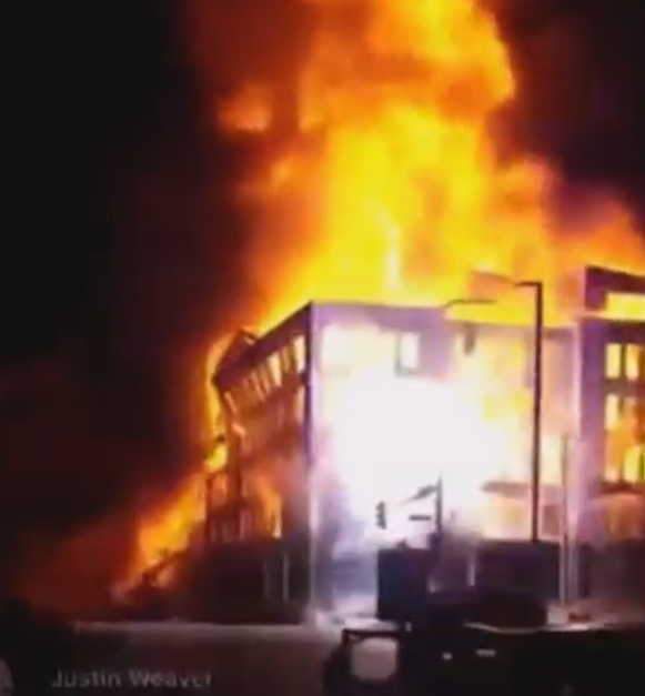 Deuxième jour de révolte à Minneapolis