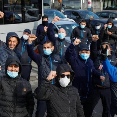 Le personnel de la STIB en grève contre le déconfinement prématuré