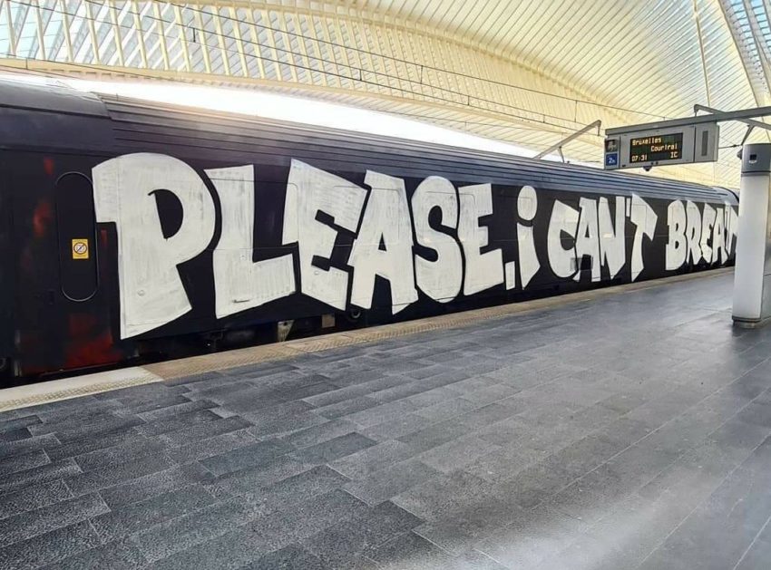 Le tag sur le train de la SNCB en hommage à George Floyd