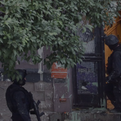 Quatre personnes arrêtées pour fabrication d'engins explosifs