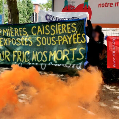 Rassemblement devant le Colruyt