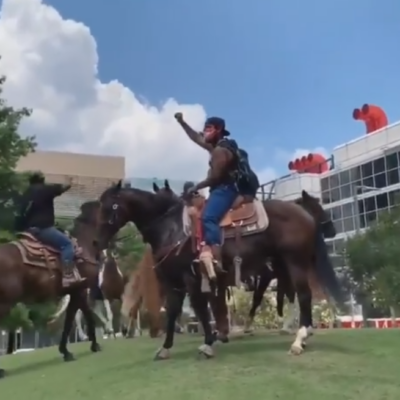 Manifestant·es à cheval aux États-Unis