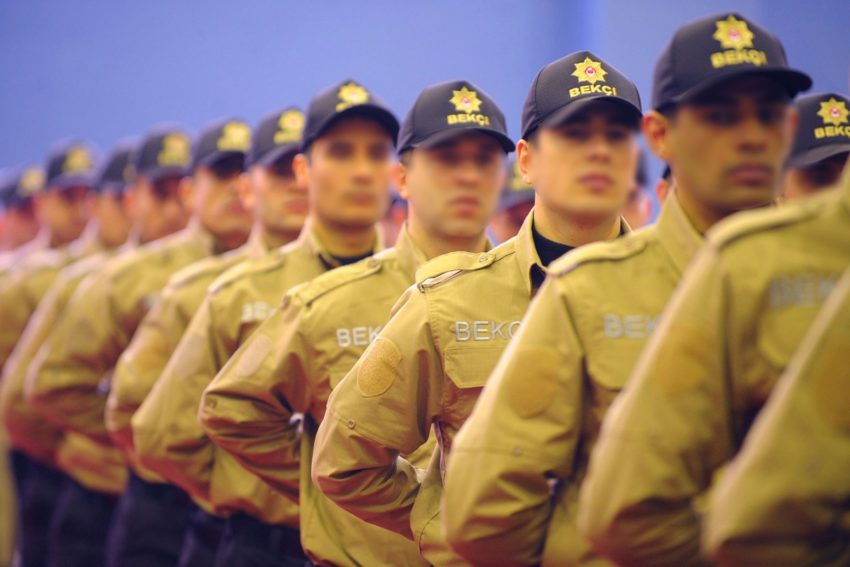 Vigiles de quartier en Turquie