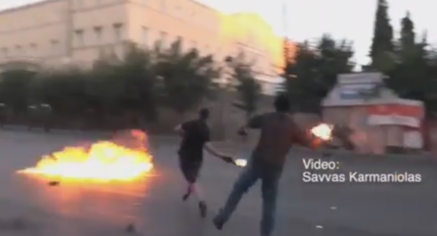 Affrontements lors d'un rassemblement contre le droit de manifester en Grèce