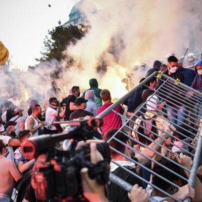 Les affrontements à Belgrade