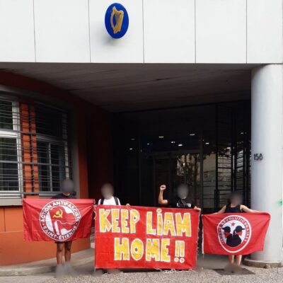 Action devant le consulat irlandais à Lyon contre l'extradition de Liam Campbell