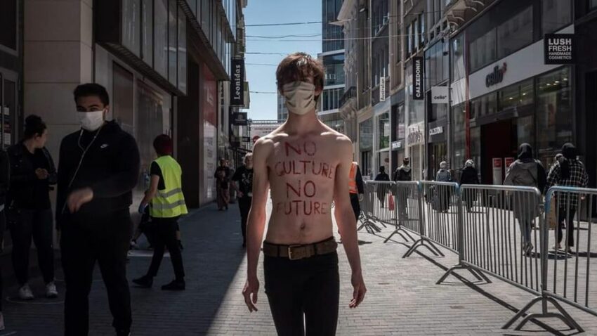 1000 euros d'amendes pour un artiste qui avait dénoncé l'abandon du secteur culturel