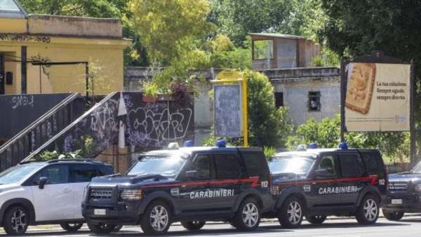 Une perquisition lors de l'opération Bialystok