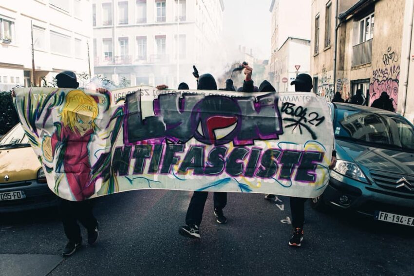Manifestation antifasciste sauvage à Lyon