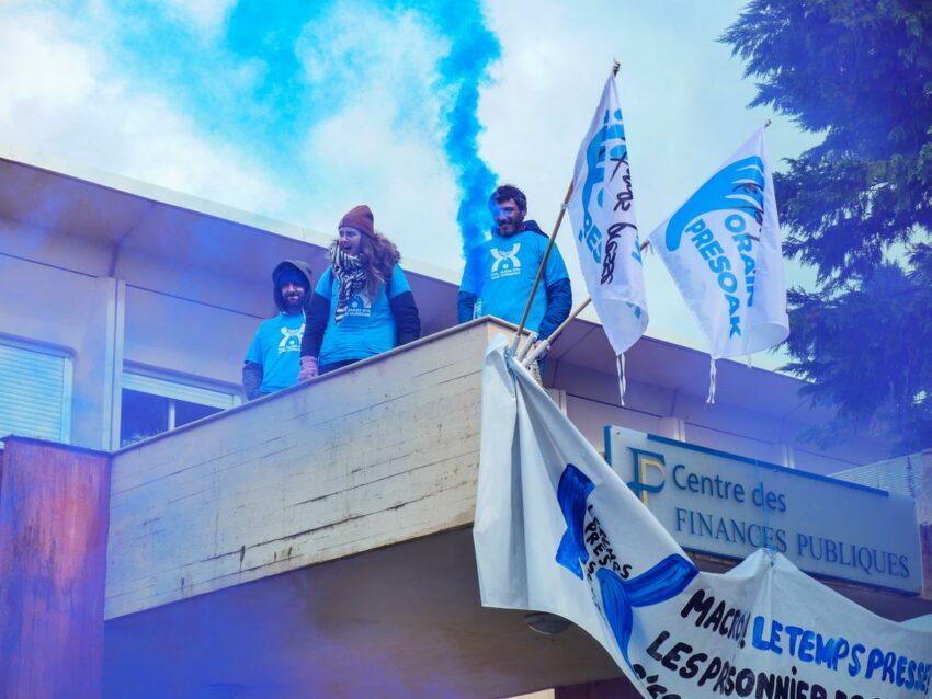 Occupation d'un centre d'impôt en soutien aux prisonniers indépendantistes