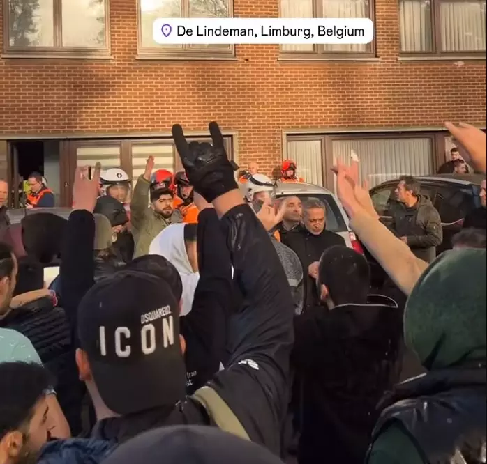 Belgique des fascistes turcs attaquent les kurdes qui fêtaient le newroz