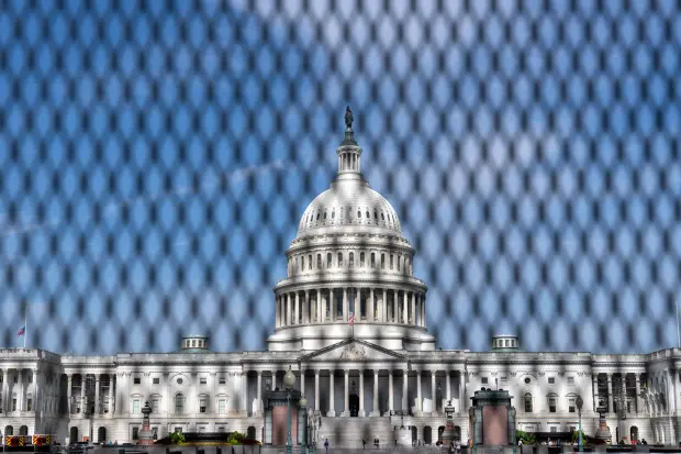 Les forces de l'ordre avaient considérablement renforcé la sécurité autour du Capitole pour préparer la venue de Netanyahu