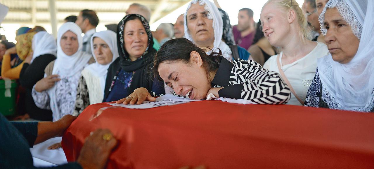 Funérailles aujourd'hui mardi, dans la ville de Gaziantep, d'un des jeunes tués à Suruç 