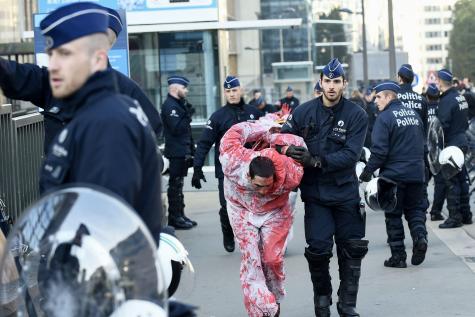 Arrestations à la manif contre le CETA