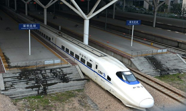 Le TGV du Guandong, un moment bloqué par les manifestants