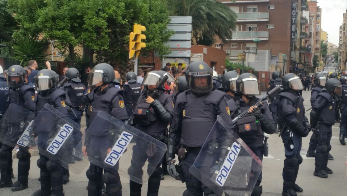 Policiers anti-émeute espagnols