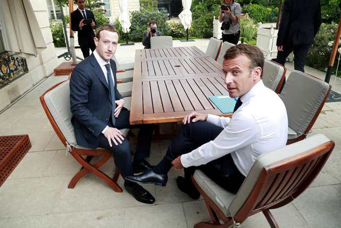 Mark Zuckerberg et Emmanuel Macron à l’Elysée, le 23 mai
