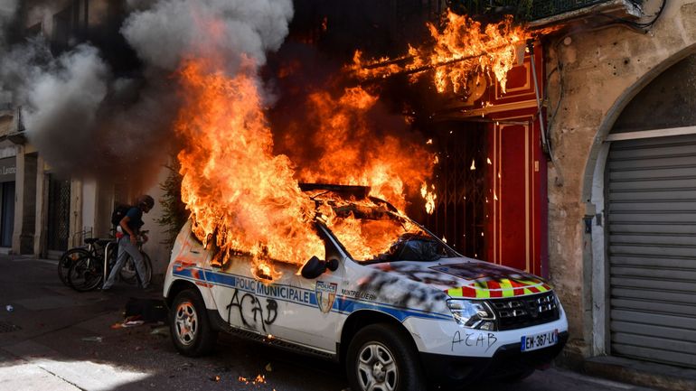 La voiture de police incendiée à Montpellier