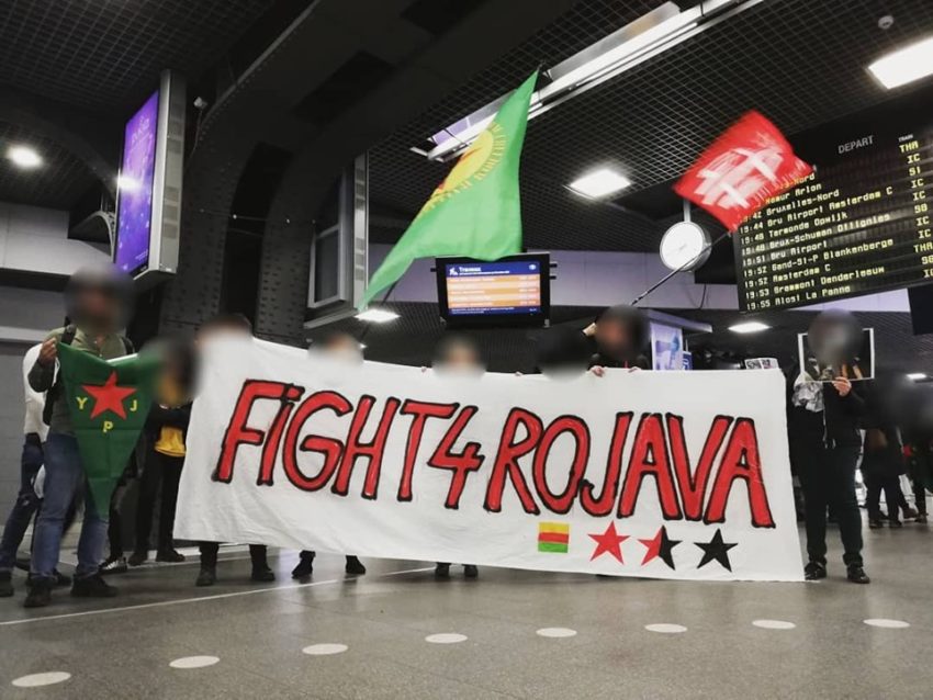 Manifestion à la gare du Midi à Bruxelles en soutien au Rojava