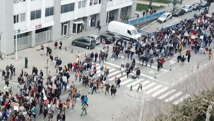 Sur l’une des images fournies par Bruxelles Prévention & Sécurité, on peut voir le degré de précision que les drones offrent à la police durant les manifestations.