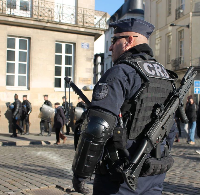 Des tireurs de précision déployés à Nantes dans le cadre des manifestations